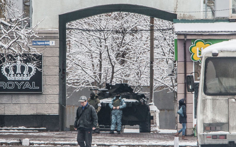 The security units took control of key buildings in the city of Lugansk. Photo: Sergey Belous